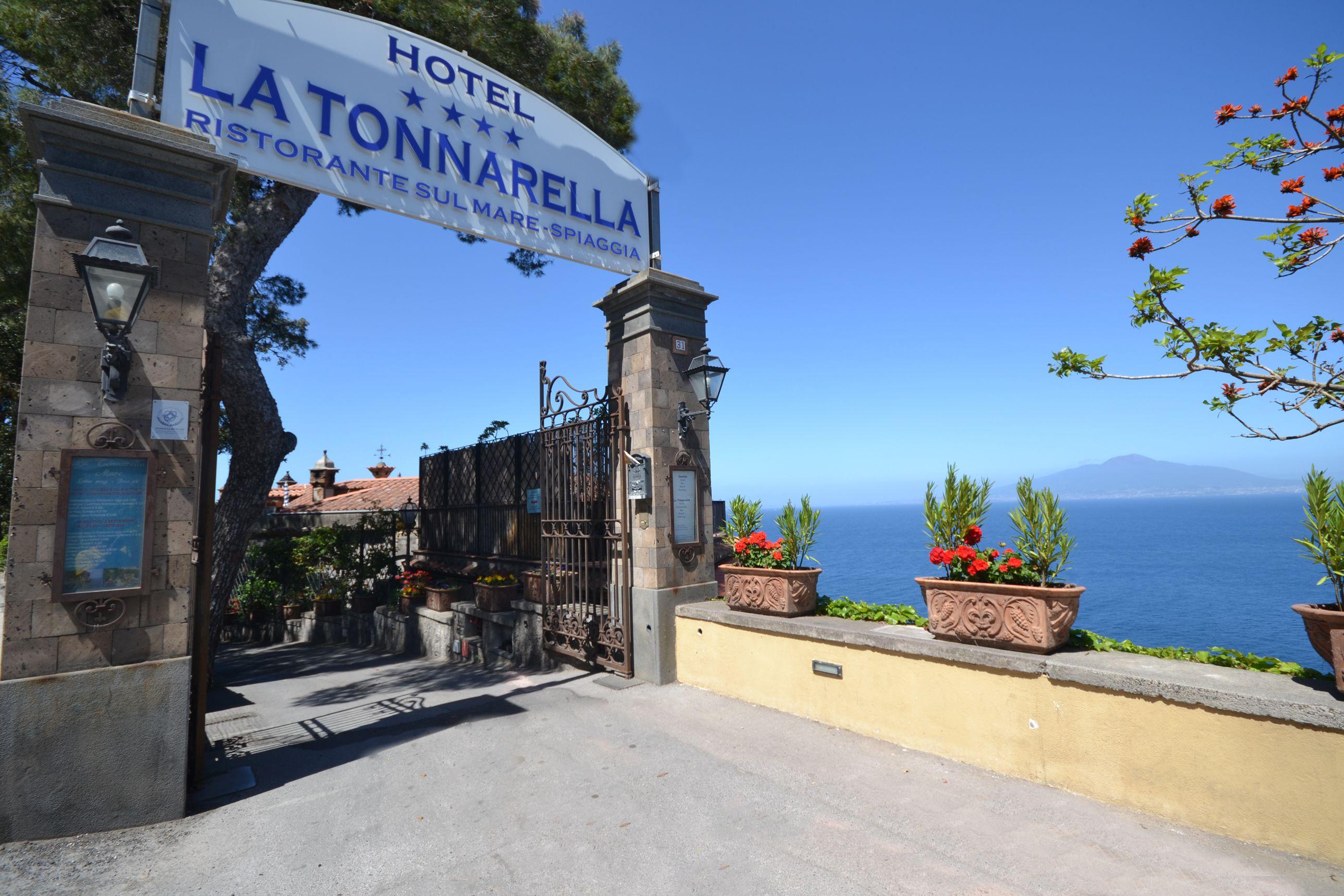 Hotel La Tonnarella Sorrento Exterior foto